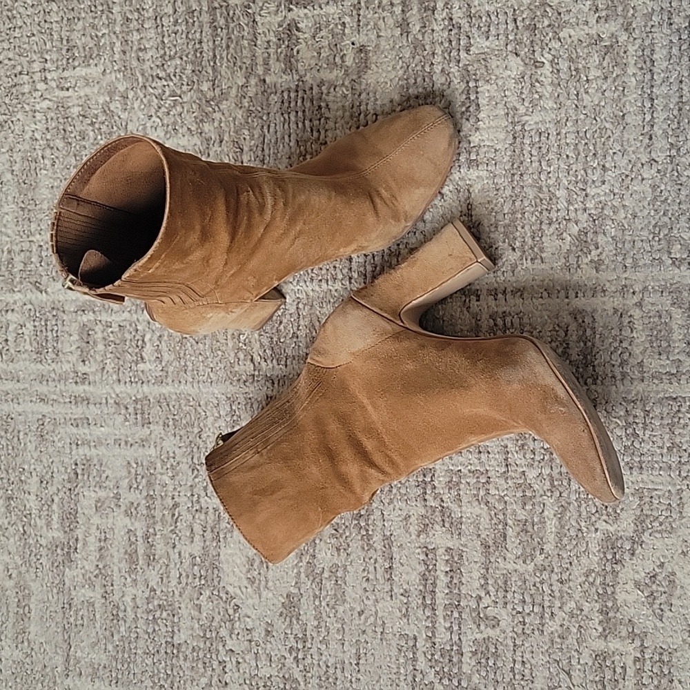 Steve Madden Cassidee Suede Boots Booties